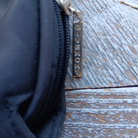 Vintage  Givenchy Clutch Purse Silver G Logo With Mirror ⚘️ - Picture 9 of 9